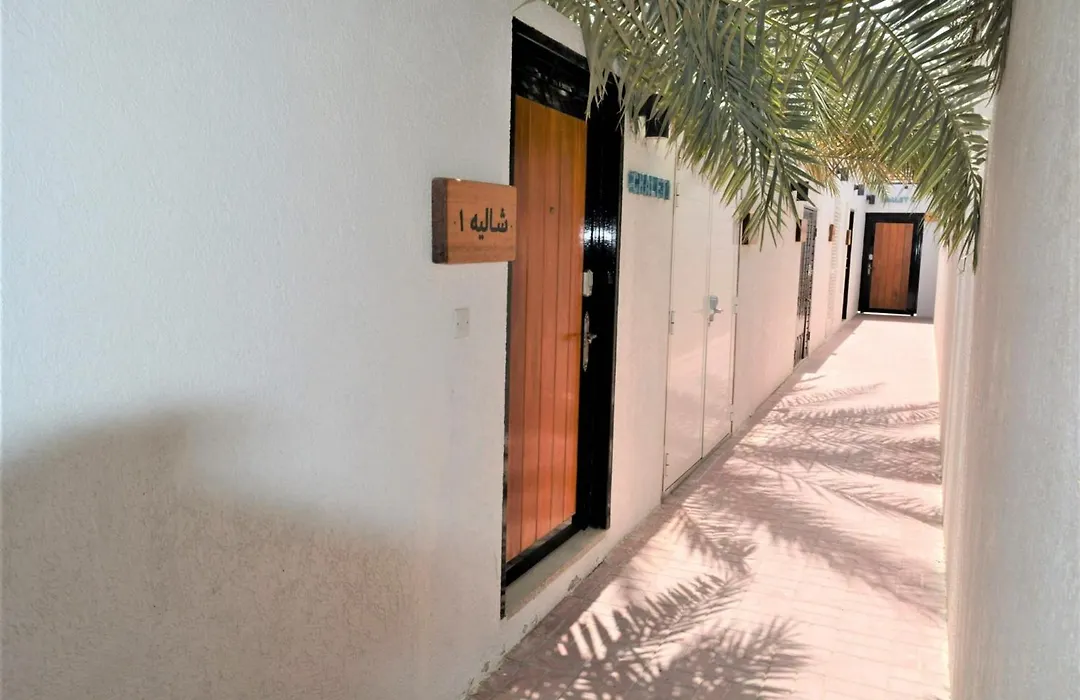 Dar 66 Pool Chalets With Jacuzzi-1